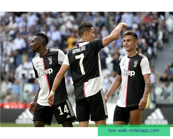 米兰与尤文图斯巅峰对决直播全程解析精彩看点前瞻赛前阵容战术走势深度解读